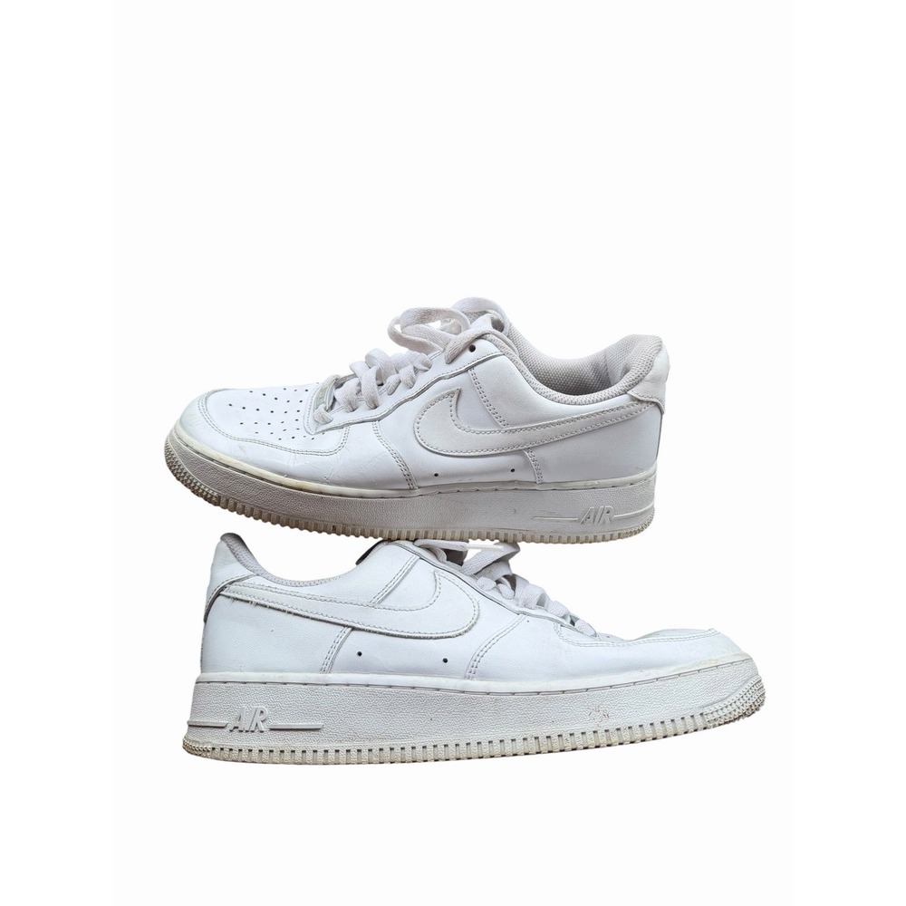 Nike White Air Force 1 Low Triple White Streetwear Y2K Sporty Sneakers, 9.5